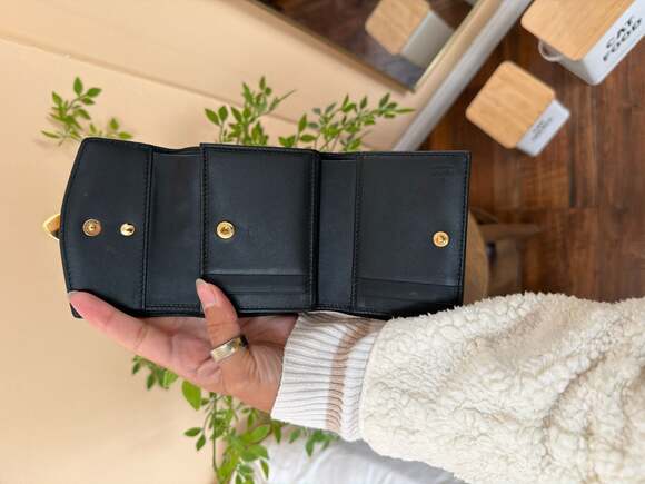 Gucci 476081 Silvi Wallet - Picture 2 of 4